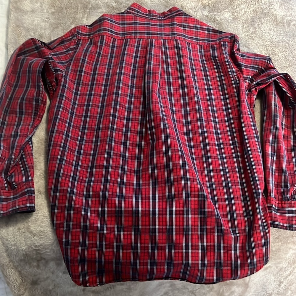 Men’s Abercrombie size small muscle button up collared shirt in red plaid - Picture 3 of 4